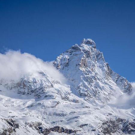 Hotel & Ristorante Serenella Breuil-Cervinia Exterior photo