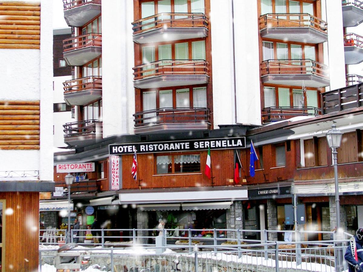 Hotel & Ristorante Serenella Breuil-Cervinia Exterior photo