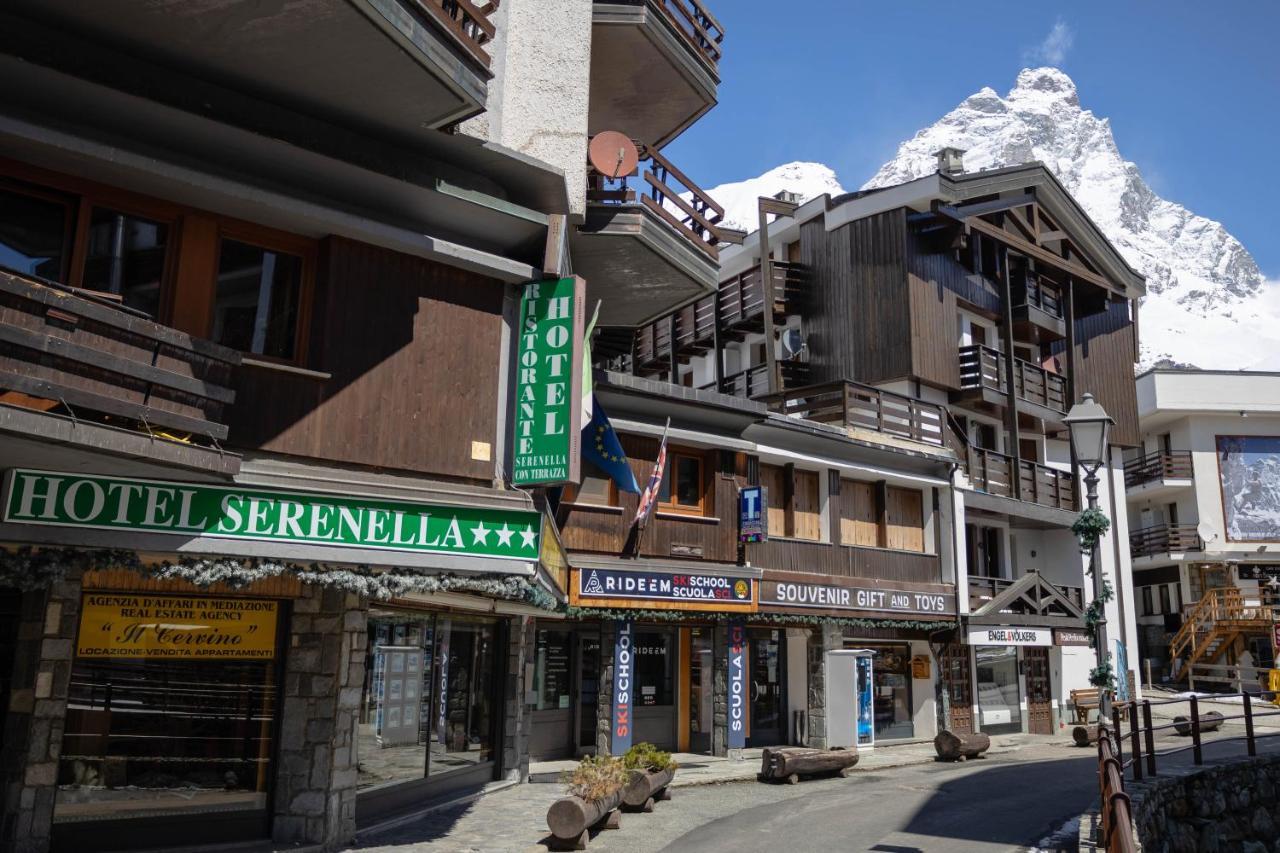 Hotel & Ristorante Serenella Breuil-Cervinia Exterior photo